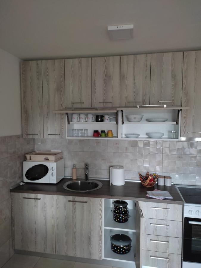 Apartman Petra Ni Exterior foto