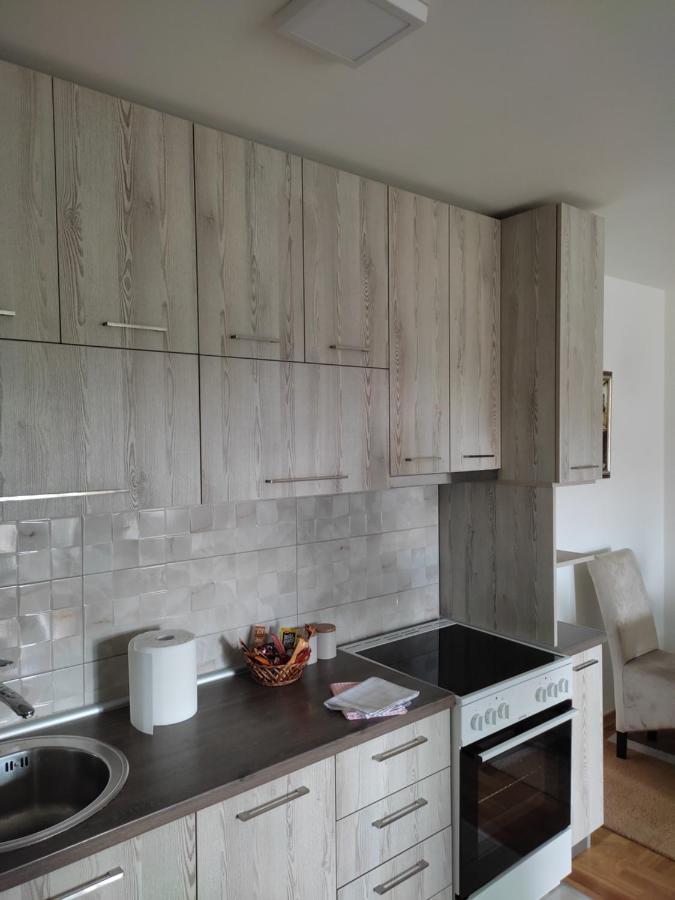 Apartman Petra Ni Exterior foto