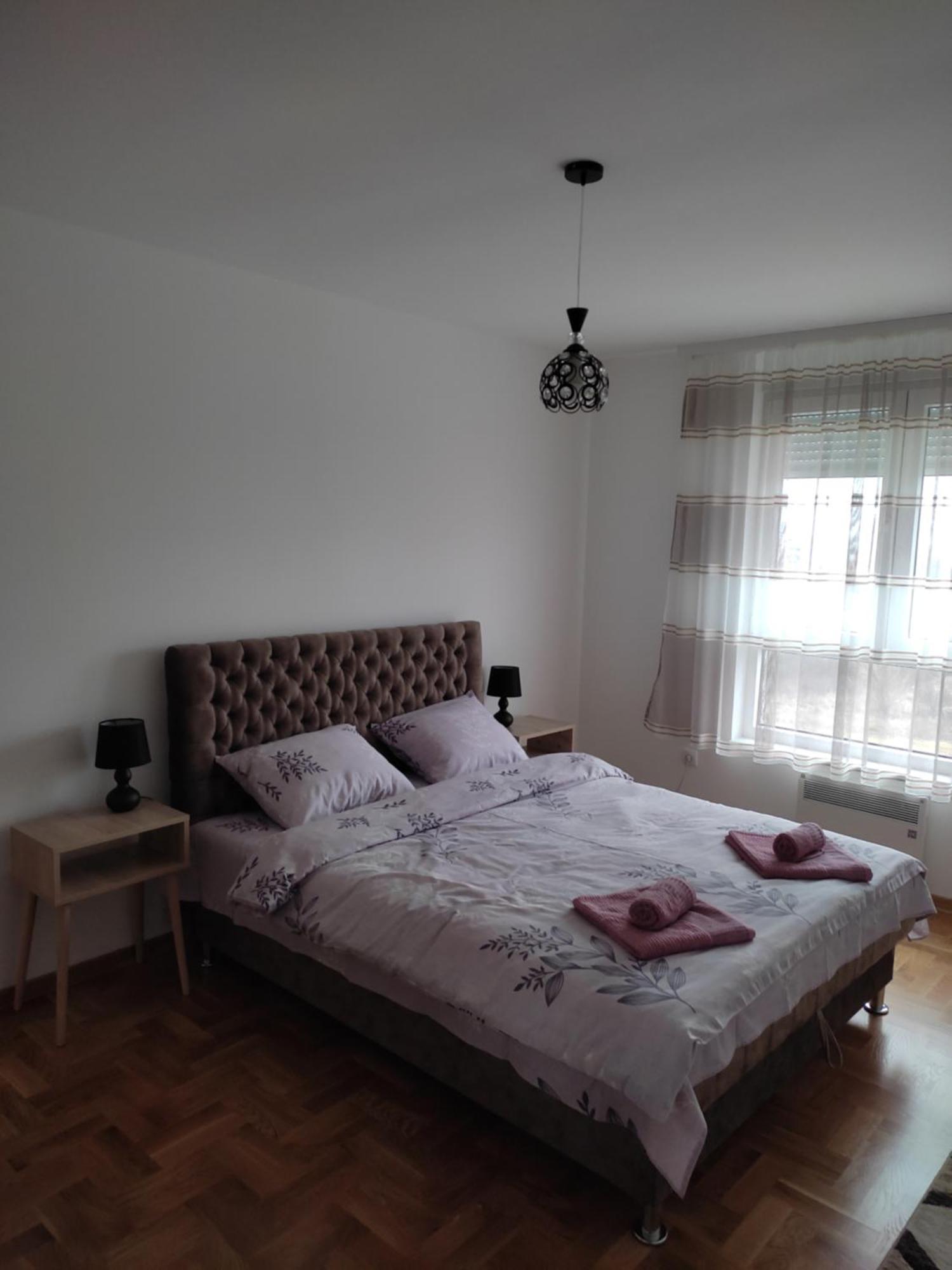 Apartman Petra Ni Exterior foto